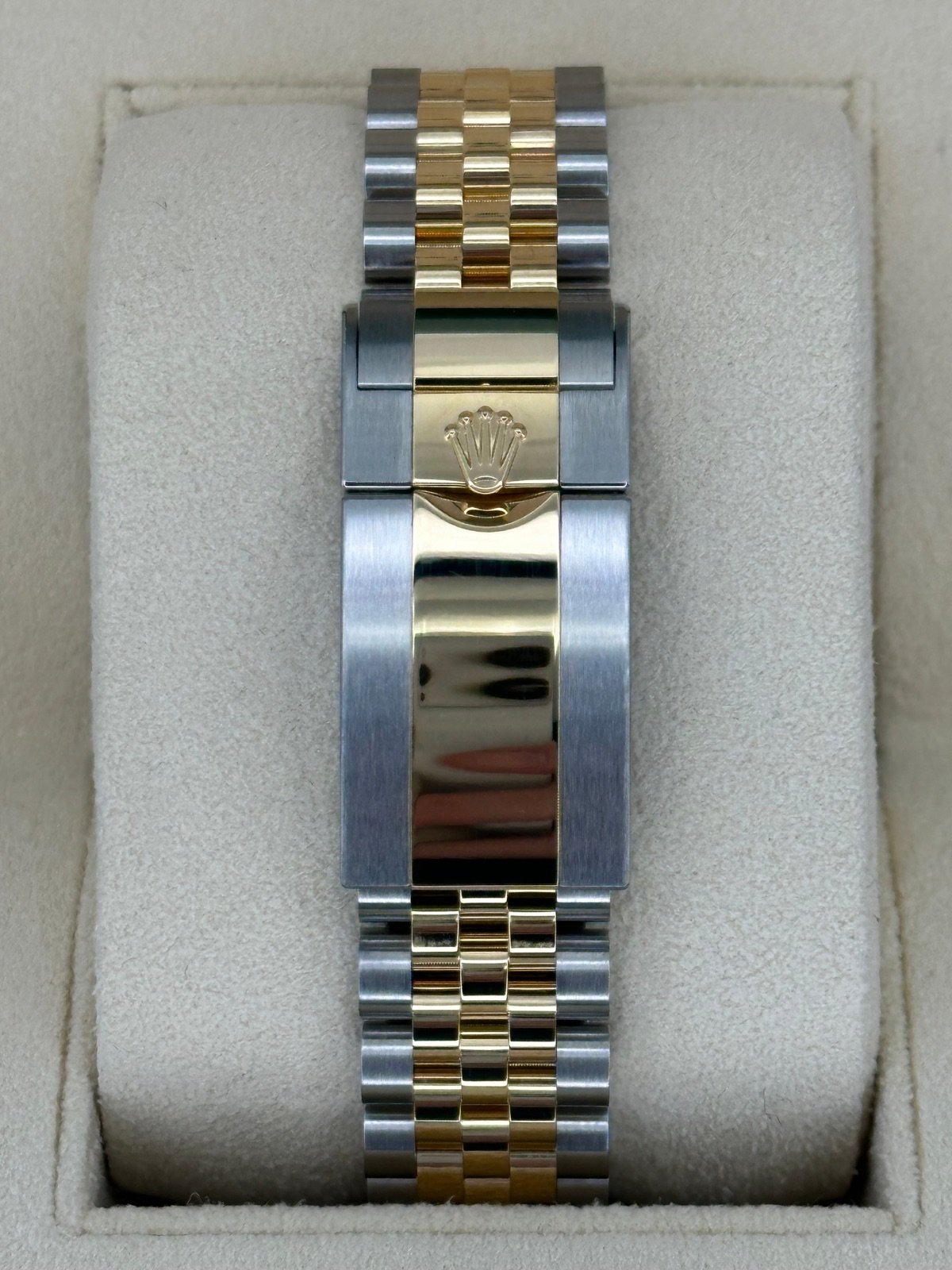 2025 Rolex GMT-Master II 40mm 126713GRNR Two-Tone Jubilee (Unworn) - Image 2