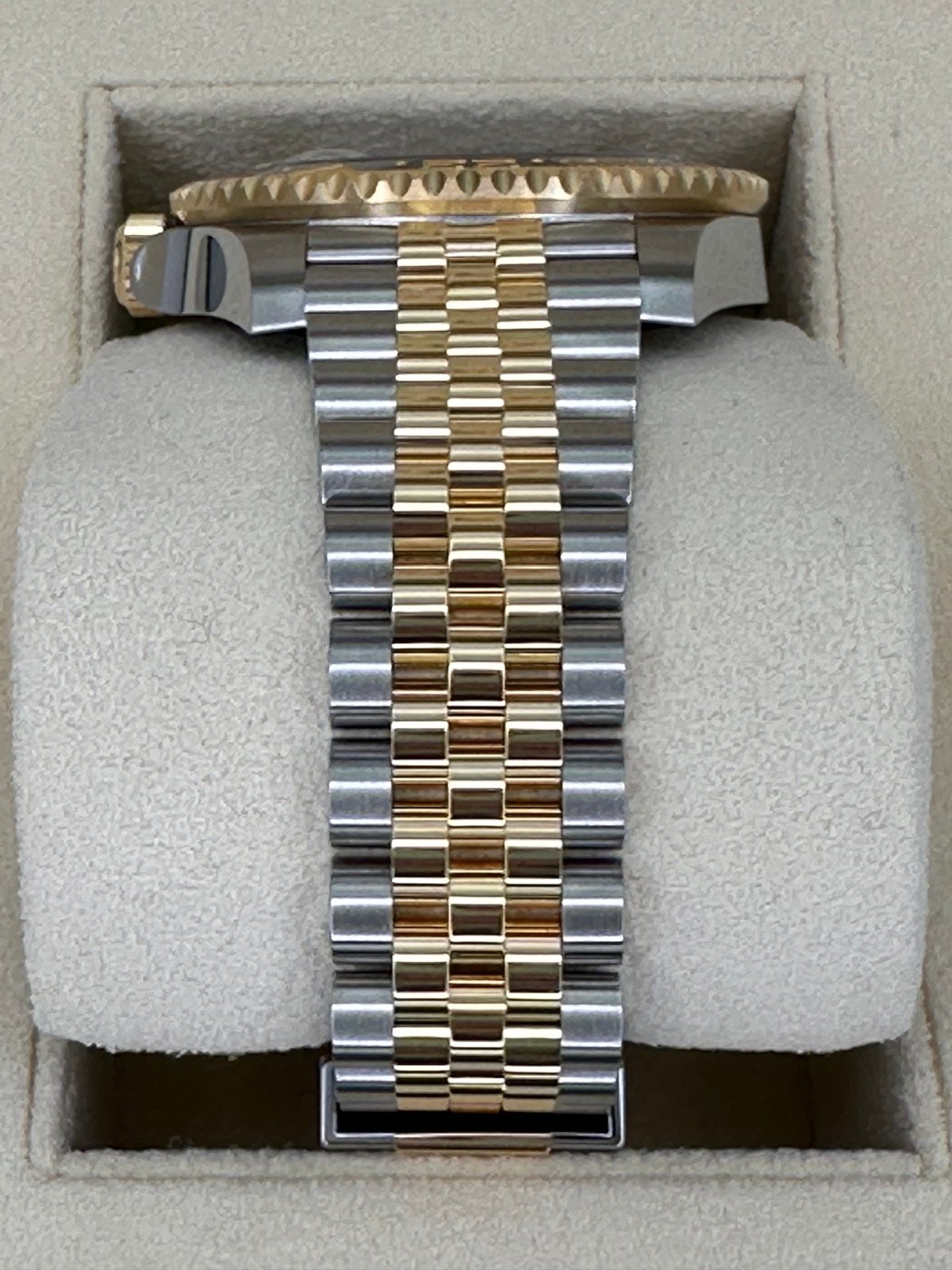 2025 Rolex GMT-Master II 40mm 126713GRNR Two-Tone Jubilee (Unworn) - Image 4