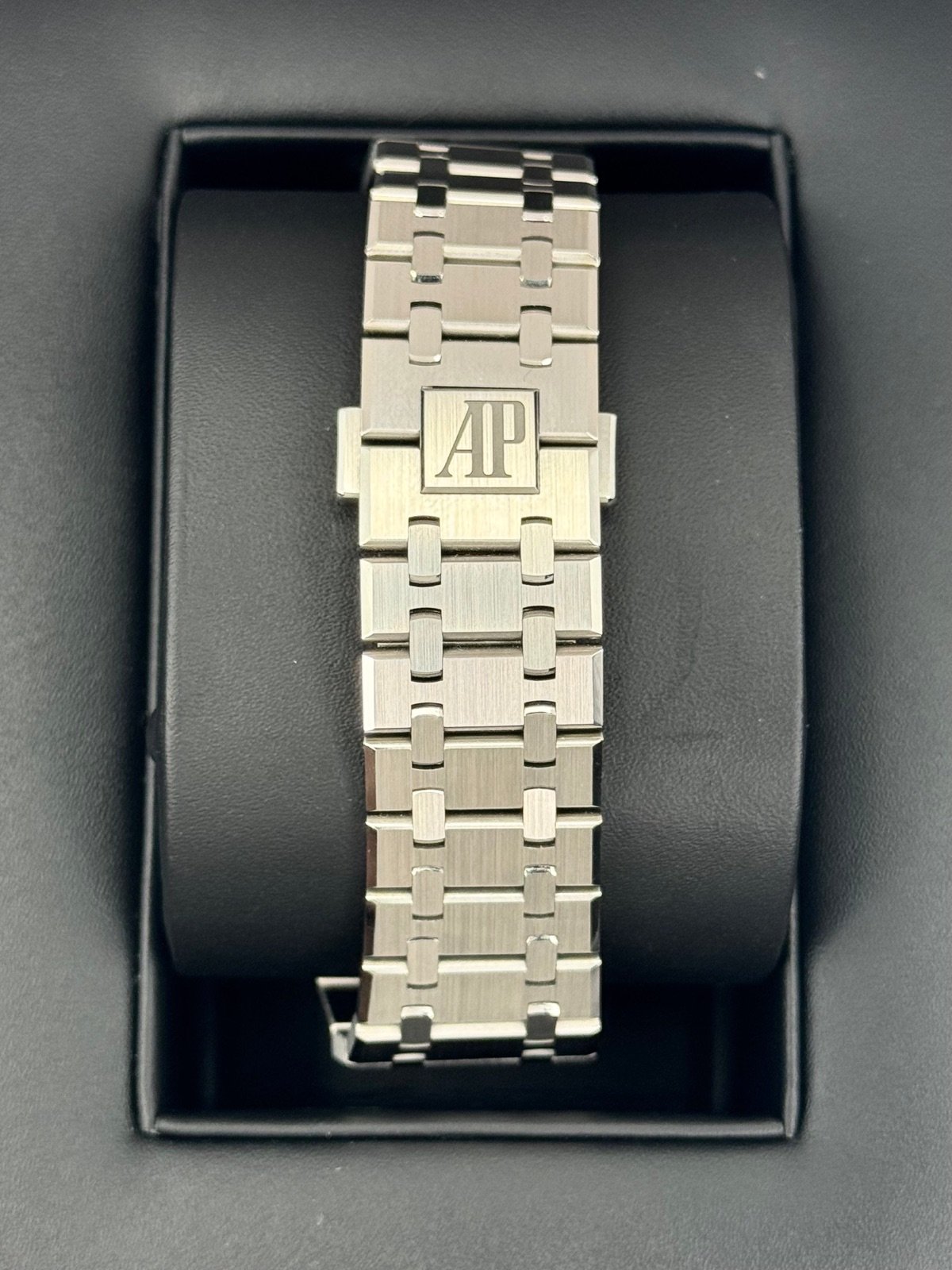 2023 Audemars Piguet Royal Oak Chronograph 41mm 26240ST White Dial (Unworn) - Image 2