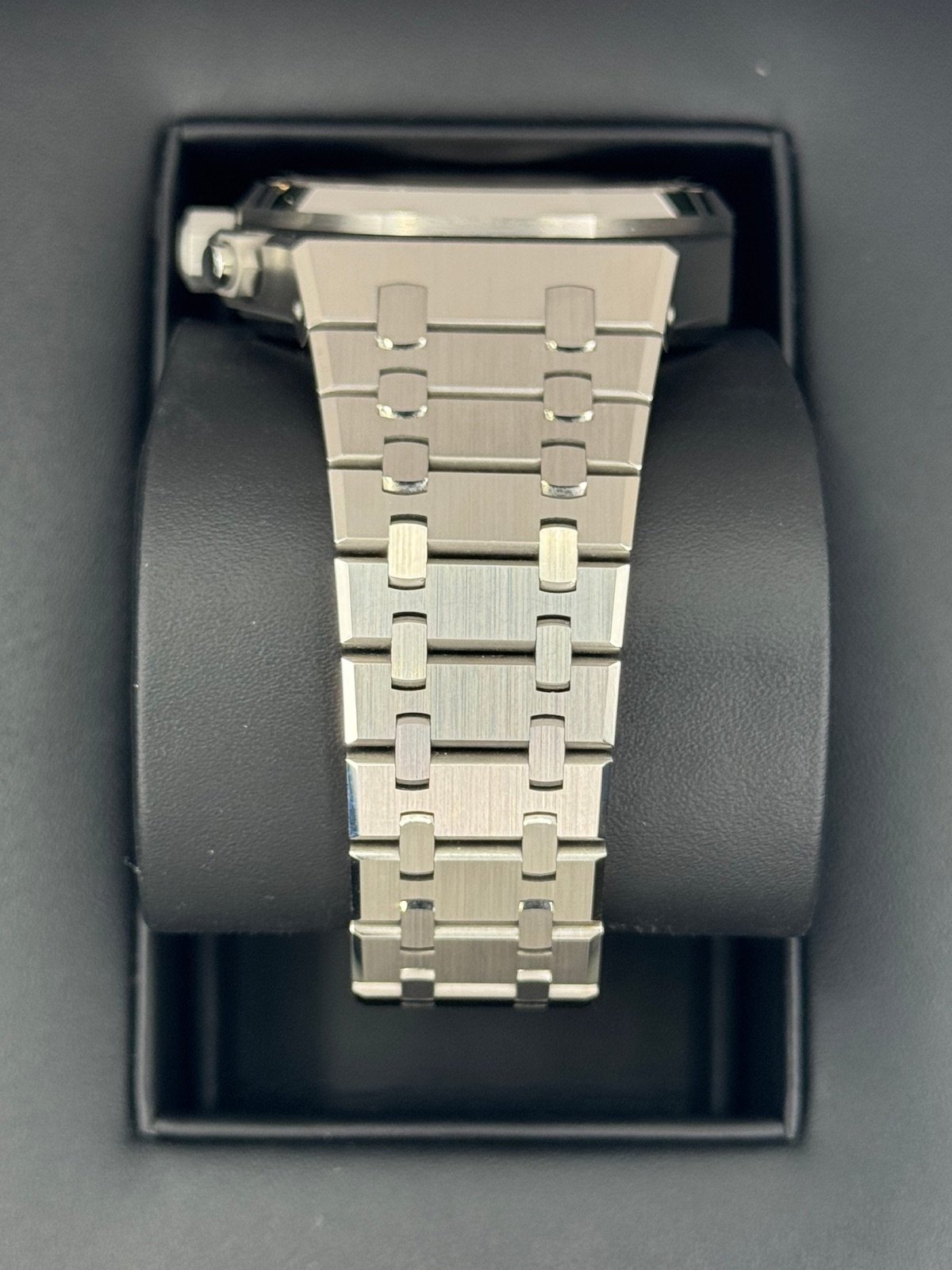2023 Audemars Piguet Royal Oak Chronograph 41mm 26240ST White Dial (Unworn) - Image 4