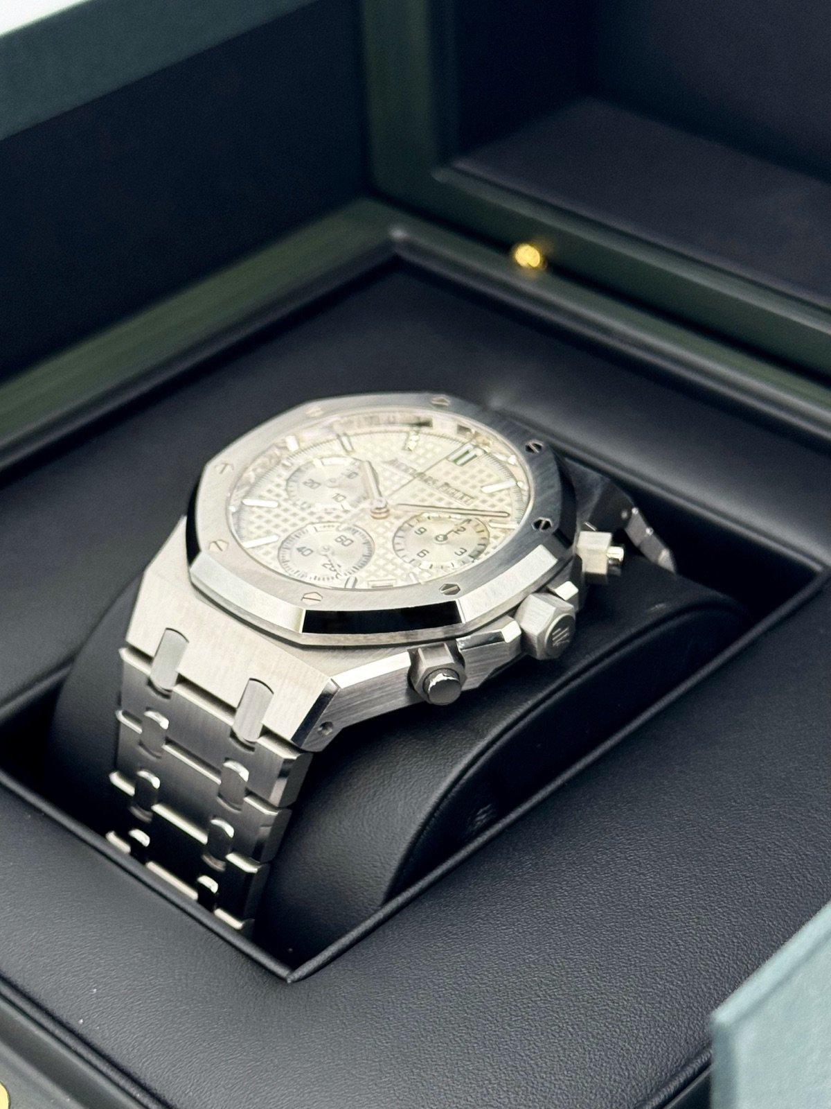 2023 Audemars Piguet Royal Oak Chronograph 41mm 26240ST White Dial (Unworn) - Image 5