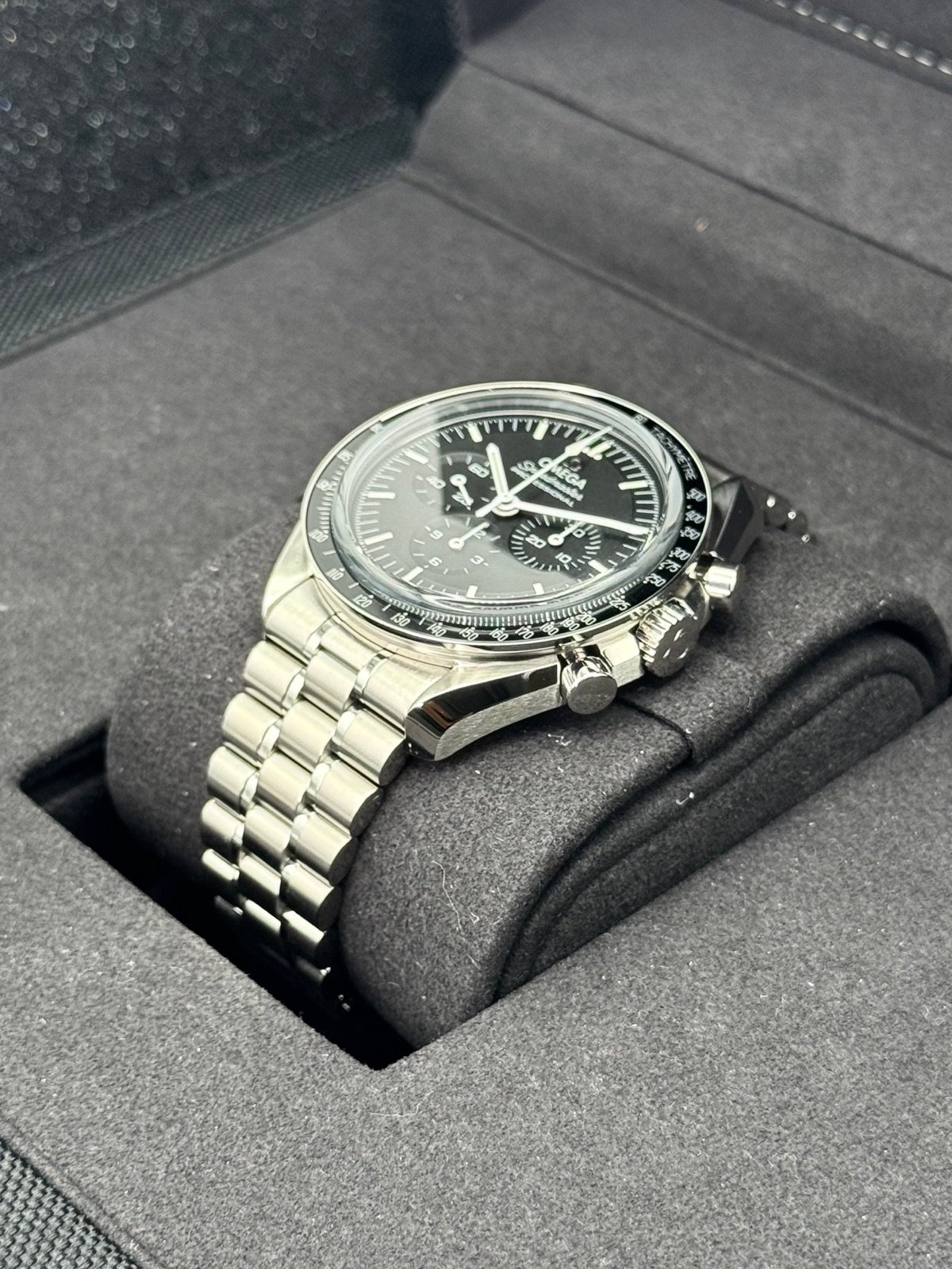 2023 Omega 42mm 310.30.42.50.01.002 Speedmaster Moonwatch Pro - Image 5