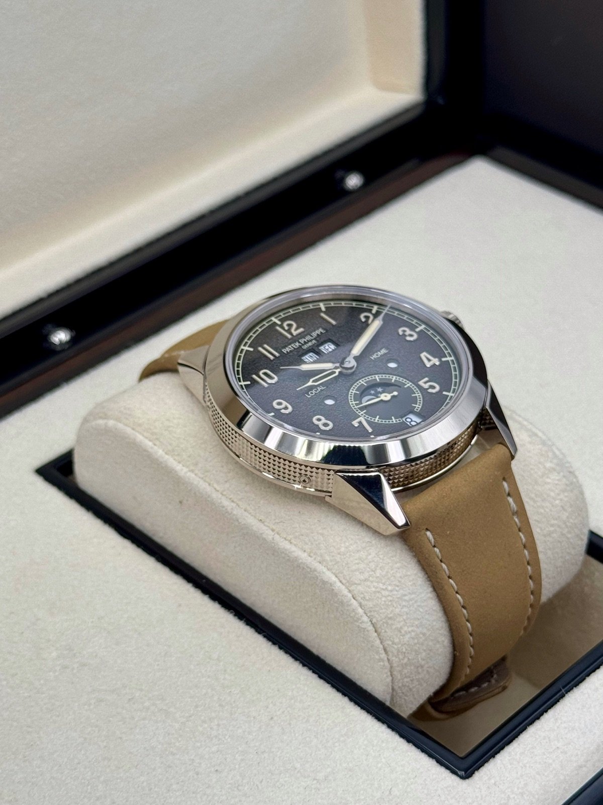 2024 Patek Philippe 42mm 5326G Annual Calendar Travel Time Compliations (Unworn) - Image 6