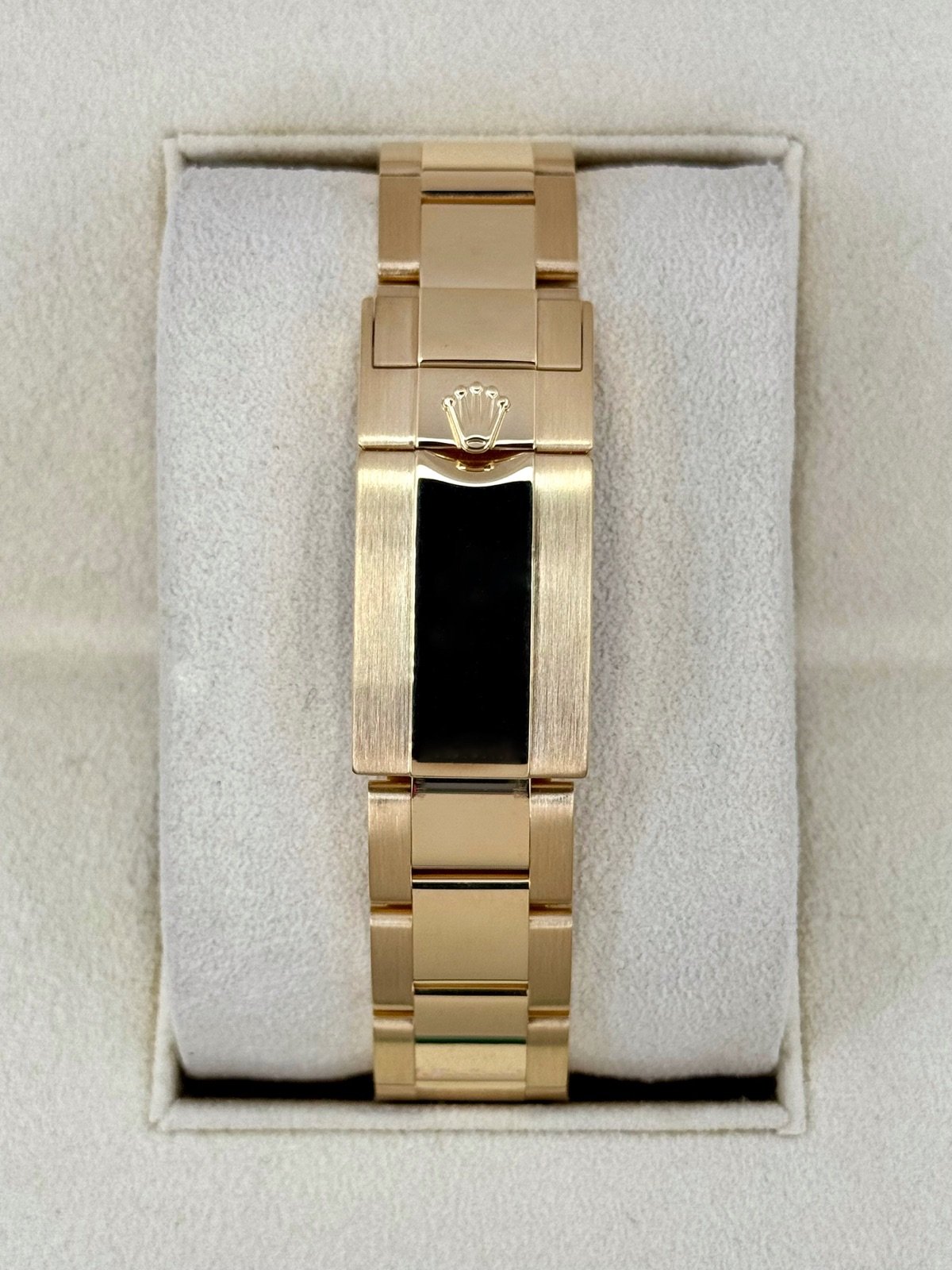 2022 Rolex Yacht-Master II 44mm 116688 18K Yellow Gold White Dial - Image 2