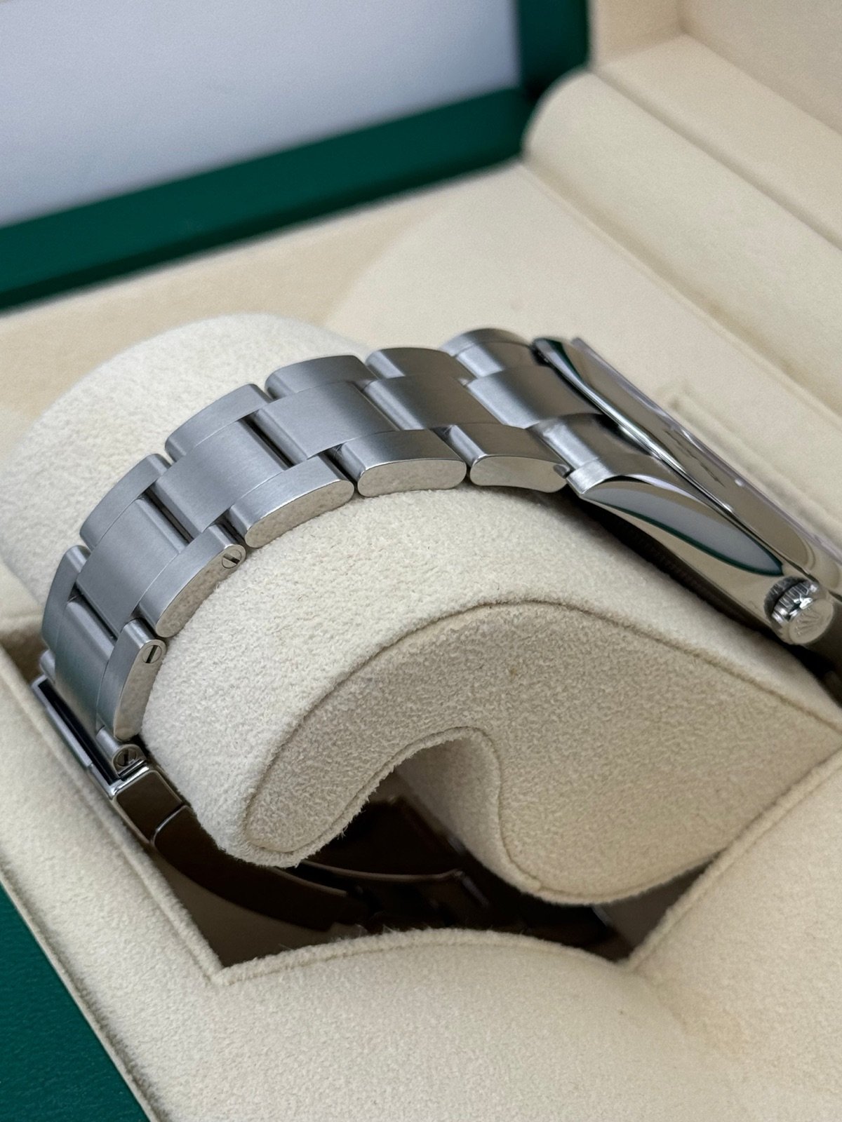 2024 Rolex Oyster Perpetual 41mm 124300 Black Dial (Unworn) - Image 5