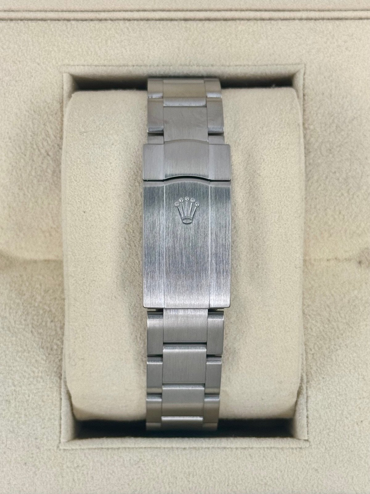 2019 Rolex Oyster Perpetual 39mm 114300 Black Dial - Image 2