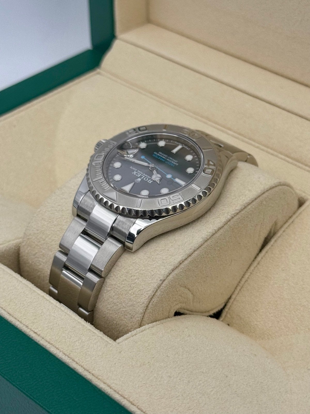 2017 Rolex Yacht-Master 37mm 268622 Stainless Steel Rhodium Dial - Image 7