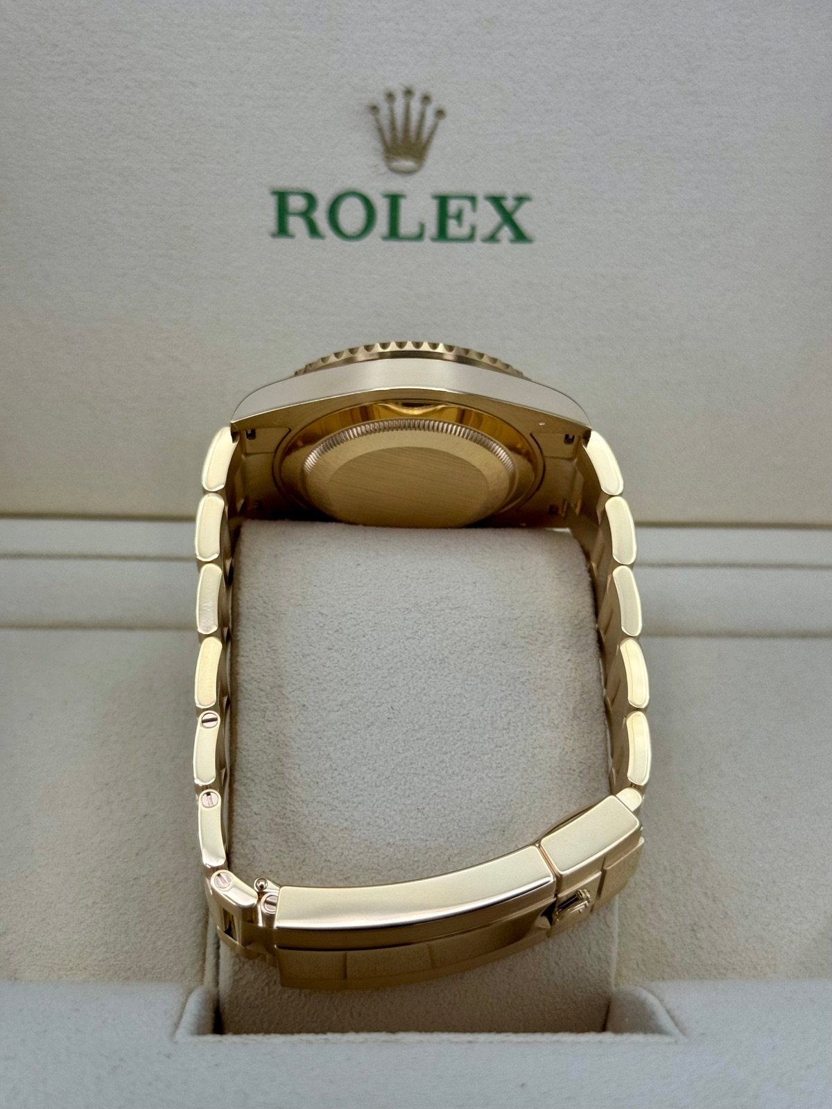 2024 Rolex Submariner “Bluesy” 41mm 126618LB Yellow Gold Blue Dial - Image 10