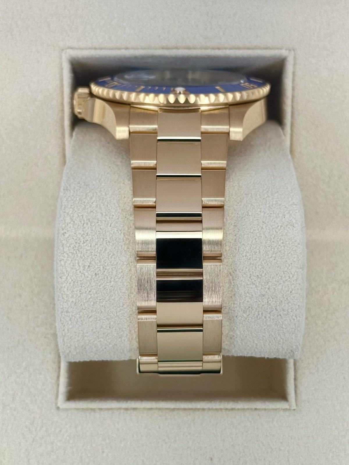 2024 Rolex Submariner “Bluesy” 41mm 126618LB Yellow Gold Blue Dial - Image 4