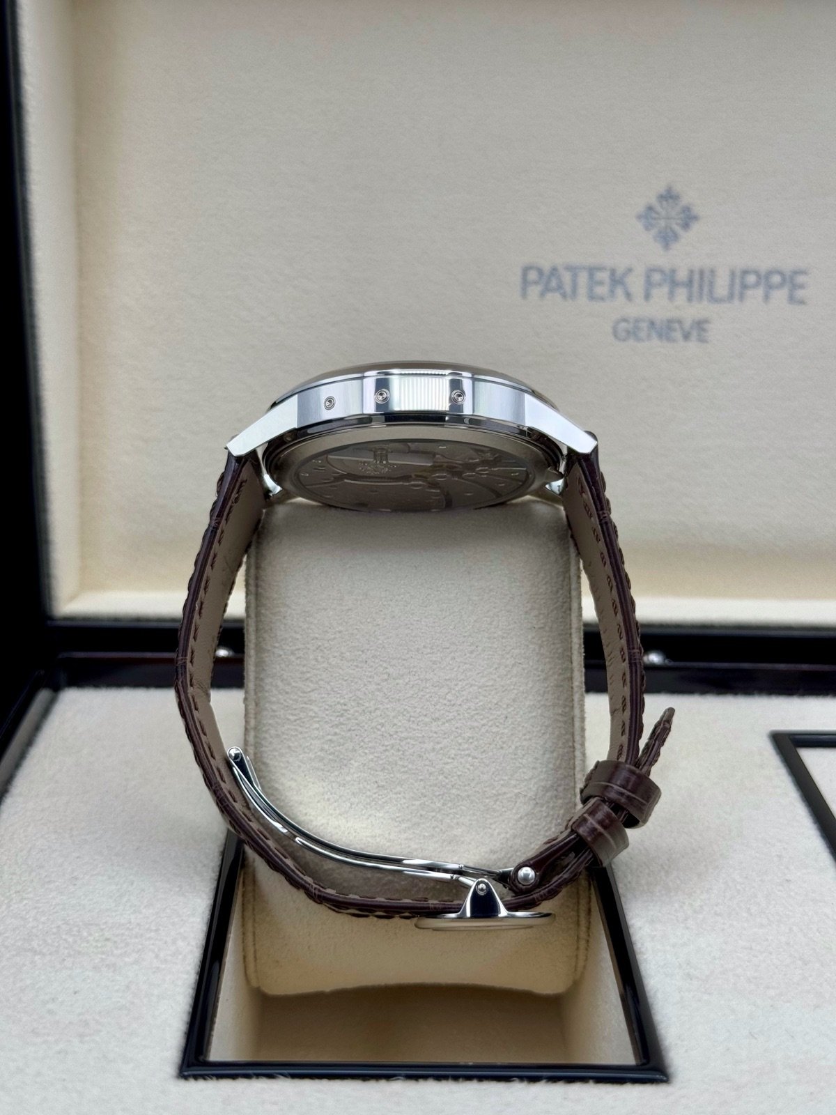 2024 Patek Philippe 5236P Perpetual Calendar Salmon Dial (Unworn) - Image 8