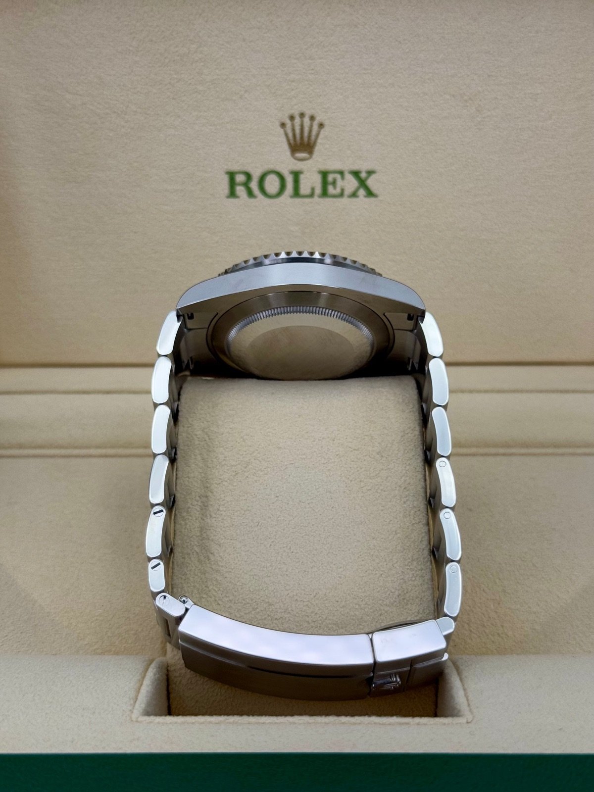 2024 Rolex Submariner “Starbucks” 41mm 126610LV Black Dial - Image 10