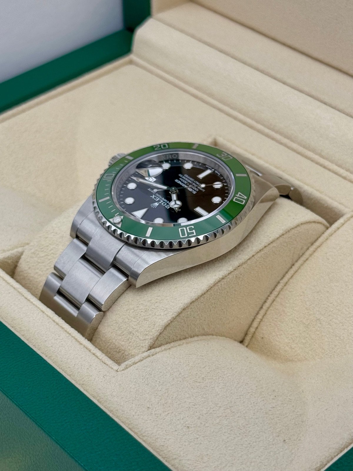 2024 Rolex Submariner “Starbucks” 41mm 126610LV Black Dial - Image 7