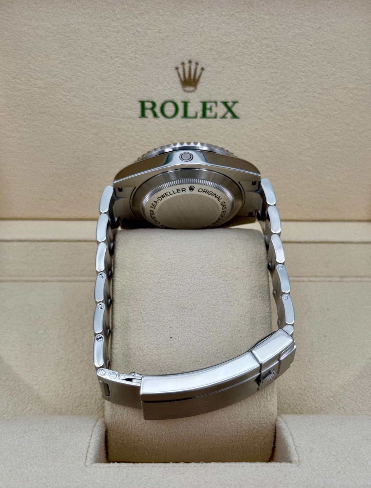 2016 Rolex Sea-Dweller 4000 “SD4K” 40mm 116600 Black Dial - Image 10