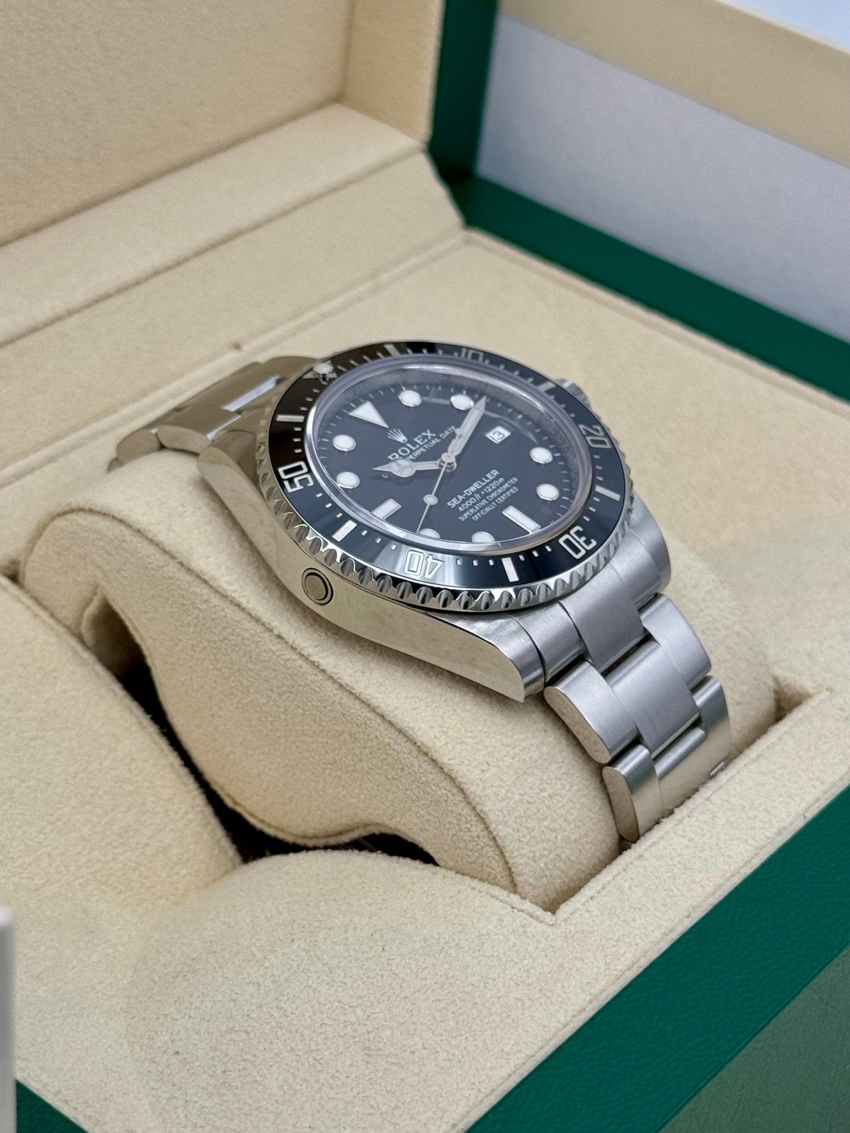 2016 Rolex Sea-Dweller 4000 “SD4K” 40mm 116600 Black Dial - Image 6