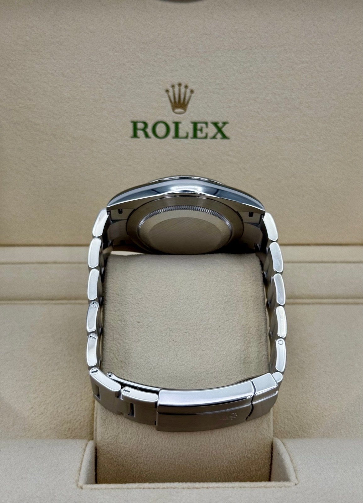 2023 Rolex Oyster Perpetual 41mm 124300 Green Dial - Image 10