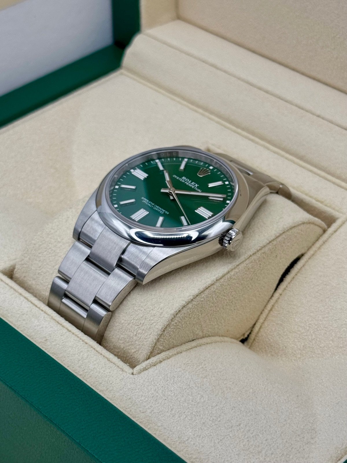 2023 Rolex Oyster Perpetual 41mm 124300 Green Dial - Image 5