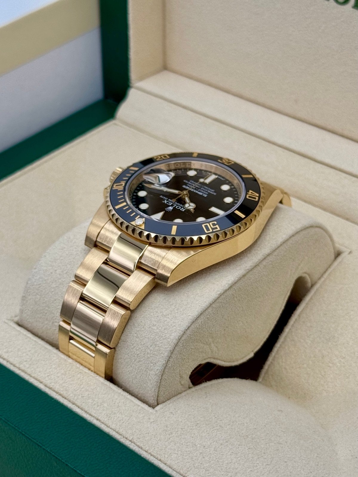 2020 Rolex Submariner 40mm 116618LN 18K Yellow Gold Black Dial - Image 7