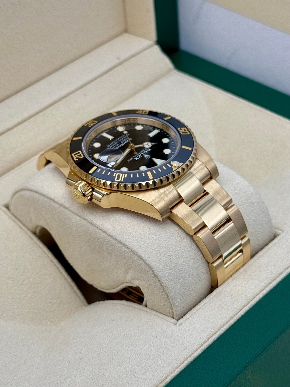 2020 Rolex Submariner 40mm 116618LN 18K Yellow Gold Black Dial - Image 8
