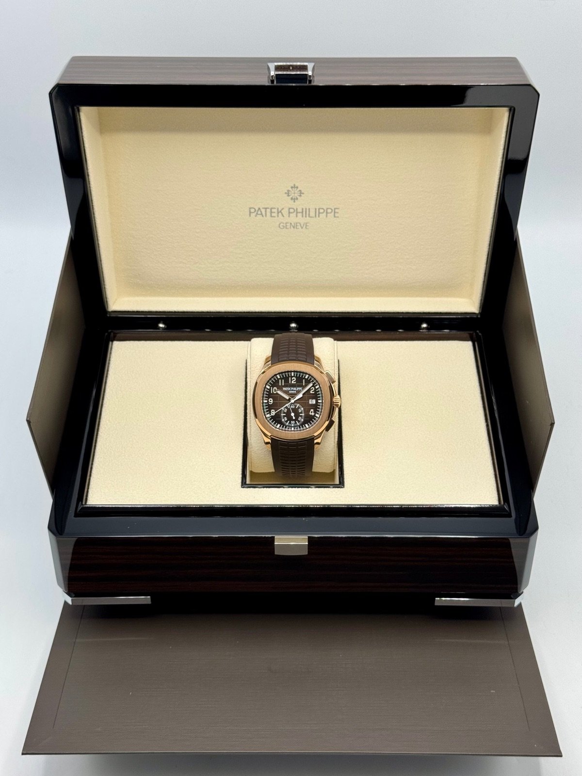 2024 Patek Philippe 5968R Aquanaut Chronograph Rose Gold - Image 13