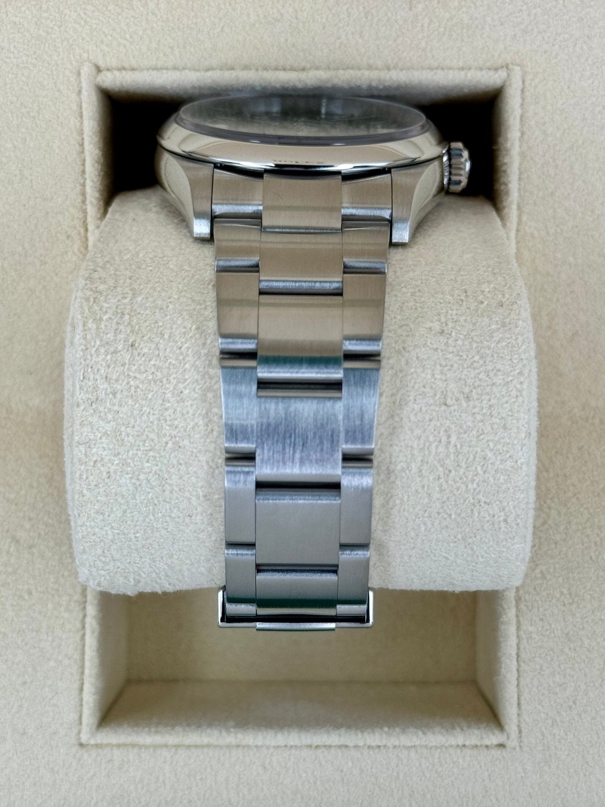 2023 Rolex Oyster Perpetual 36mm 126000 Black Dial - Image 3