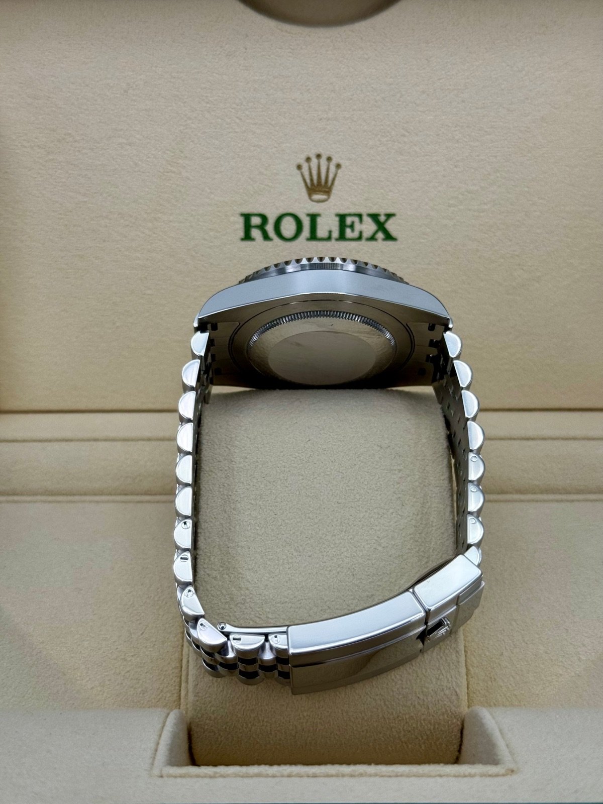 2022 Rolex GMT-Master II “Batgirl” 40mm 126710BLNR Jubilee Black Dial - Image 10