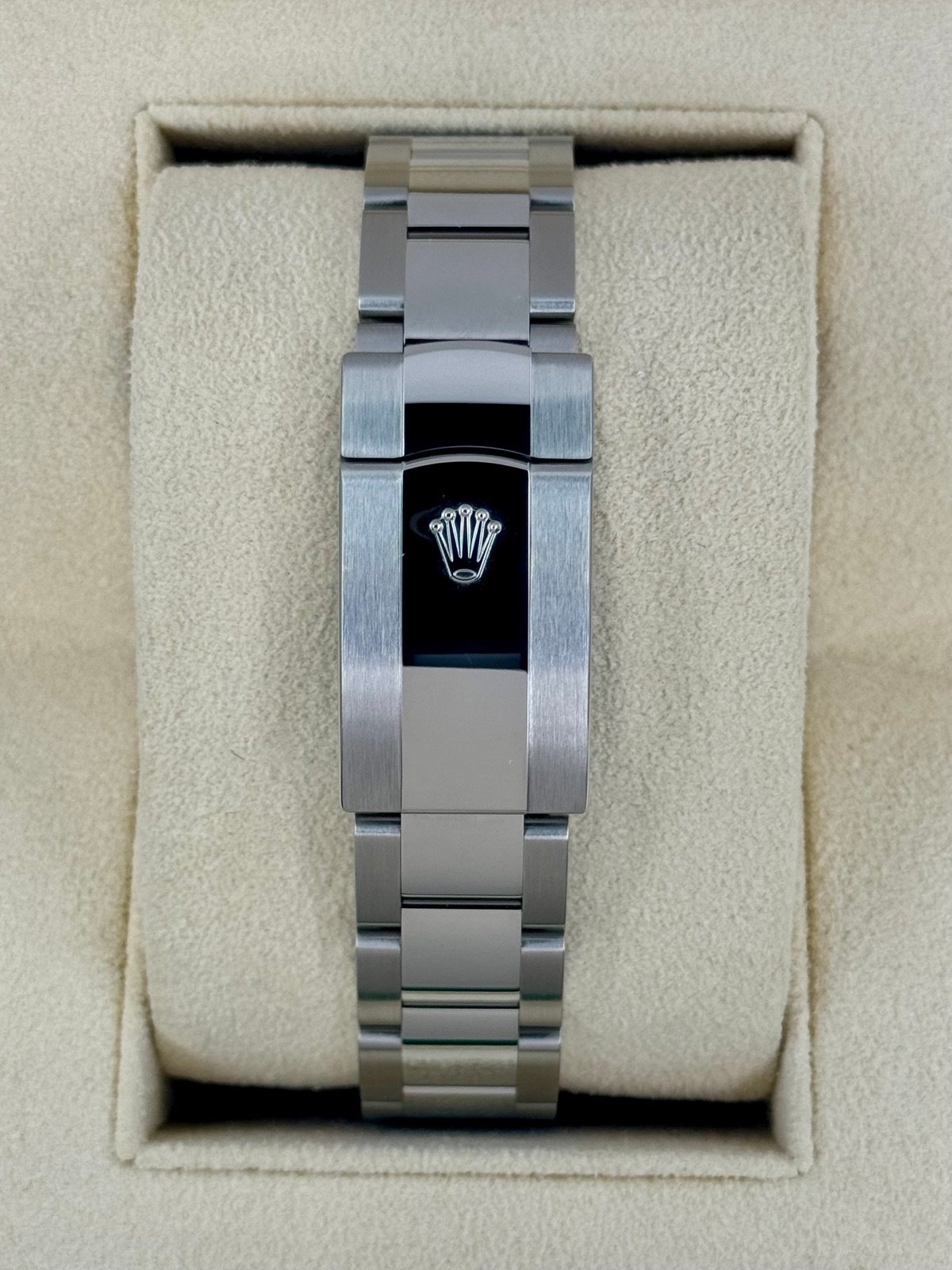 2024 Rolex Datejust 41mm 126300 Oyster Wimbledon Dial (Unworn) - Image 2