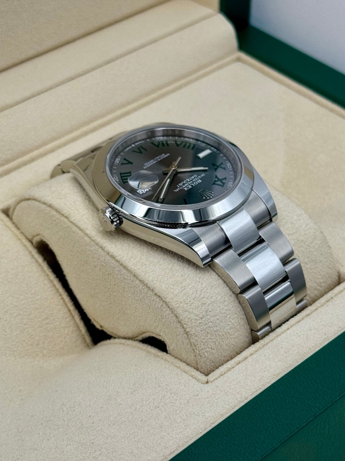 2024 Rolex Datejust 41mm 126300 Oyster Wimbledon Dial (Unworn) - Image 8