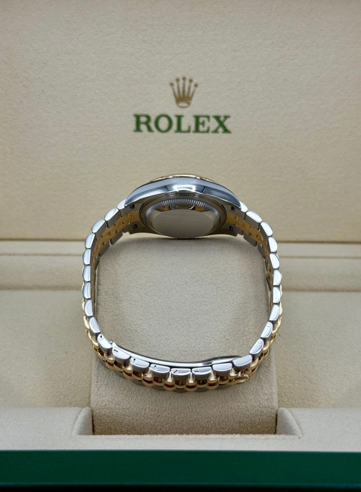 2024 Rolex Lady Datejust 28mm 279173 Jubilee Champagne Dial (Unworn) - Image 10