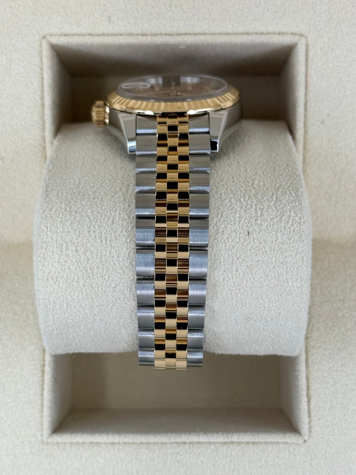 2024 Rolex Lady Datejust 28mm 279173 Jubilee Champagne Dial (Unworn) - Image 4