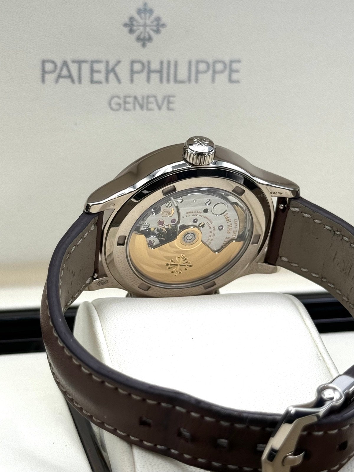 2021 Patek Philippe 37.5mm 7234G Calatrava Pilot Travel Time White Gold - Image 11
