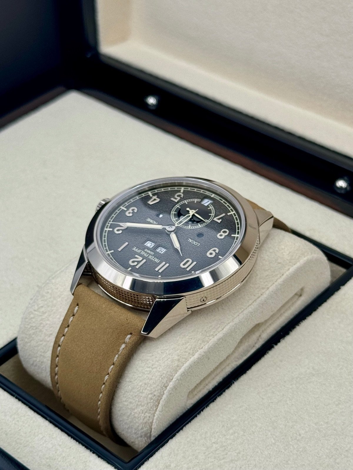 2023 Patek Philippe 42mm 5326G Annual Calendar Travel Time Compliations - Image 7
