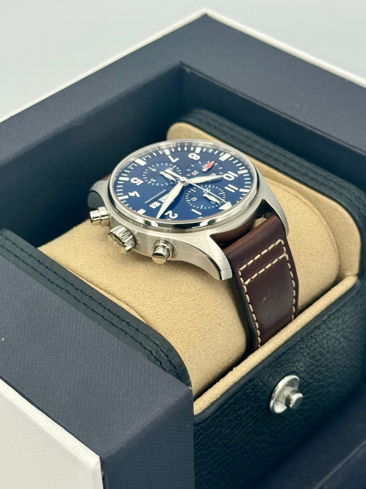 2022 IWC Pilot’s Chronograph 43mm IW377714 Stainless Steel Blue Dial - Image 8