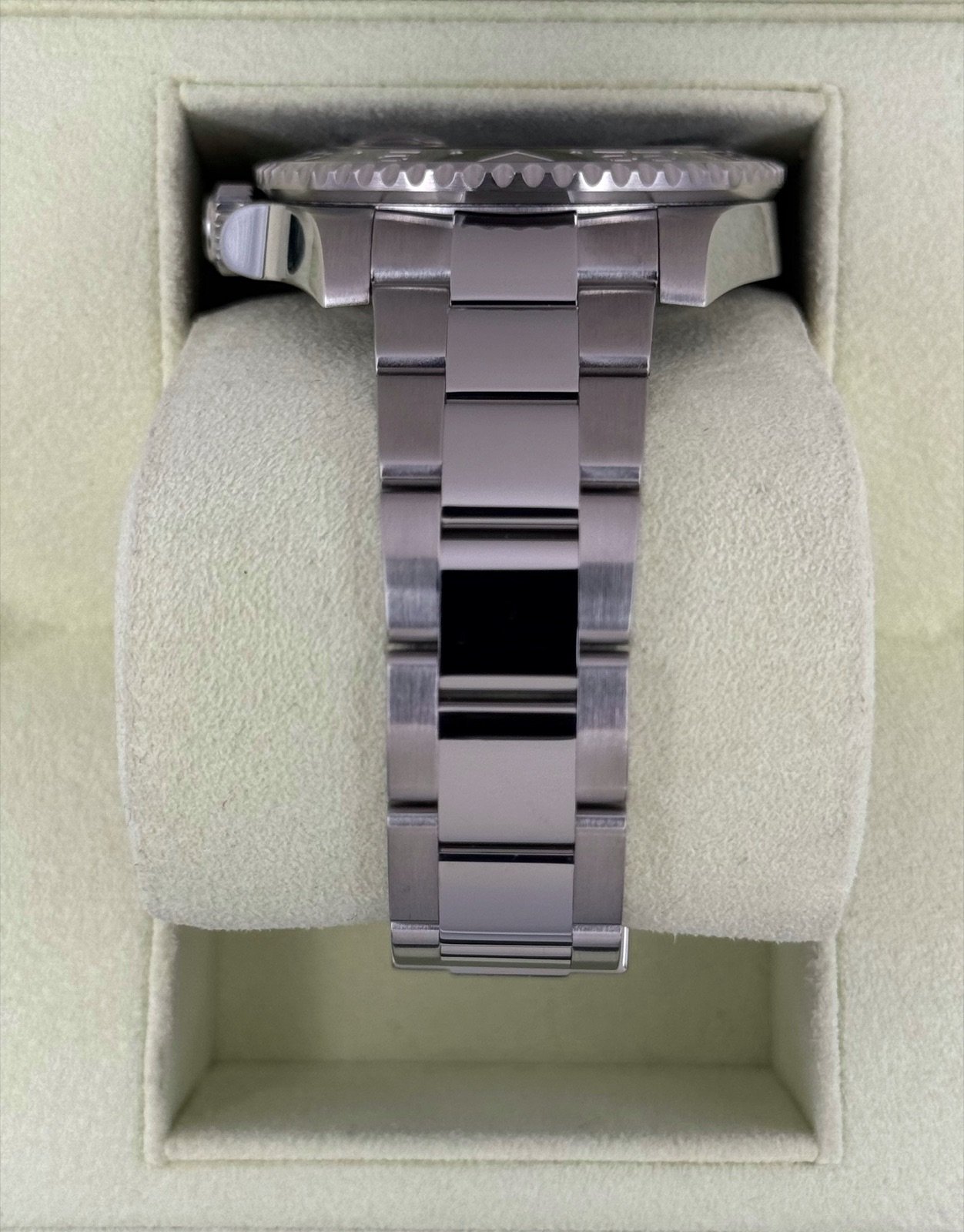 2014 Rolex GMT-Master II “Batman” 40mm 116710BLNR Oyster - Image 4