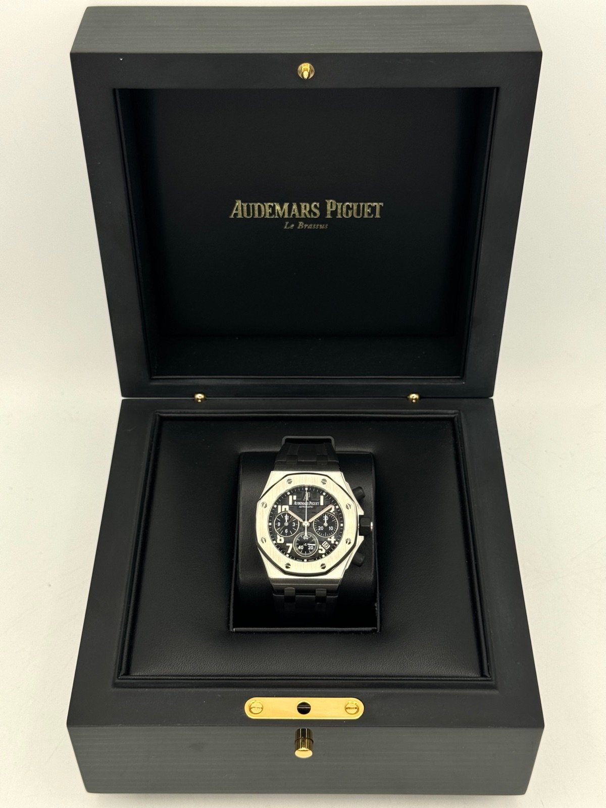 2010 Audemars Piguet Royal Oak Offshore 37mm 26283ST Black Dial - Image 10