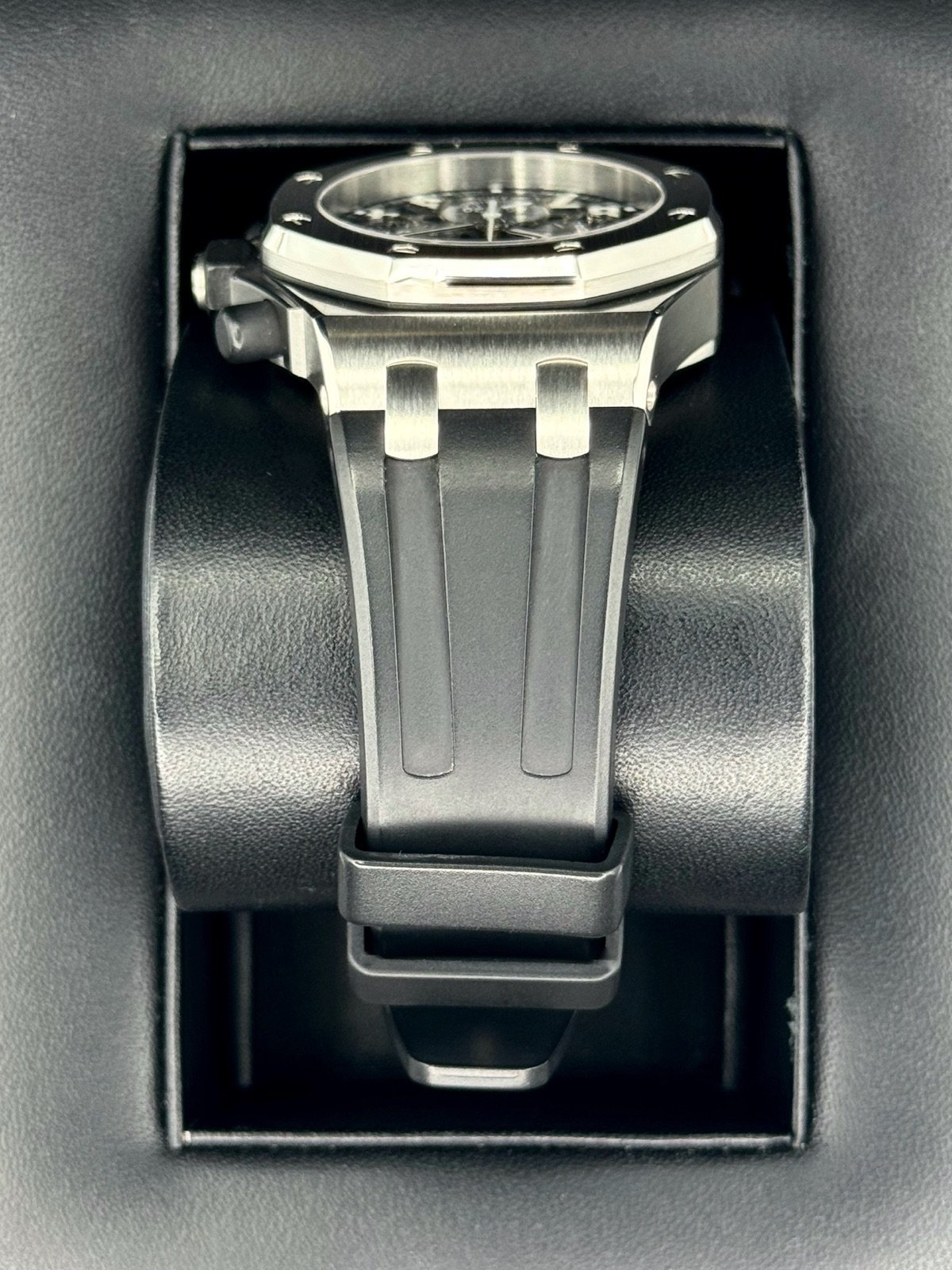 2010 Audemars Piguet Royal Oak Offshore 37mm 26283ST Black Dial - Image 3