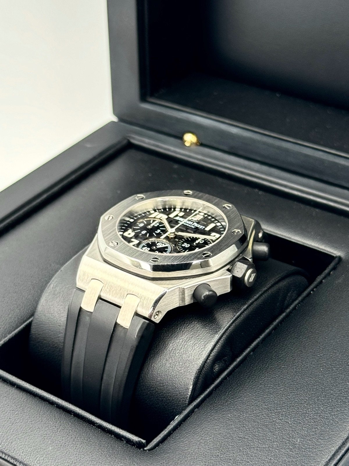 2010 Audemars Piguet Royal Oak Offshore 37mm 26283ST Black Dial - Image 5