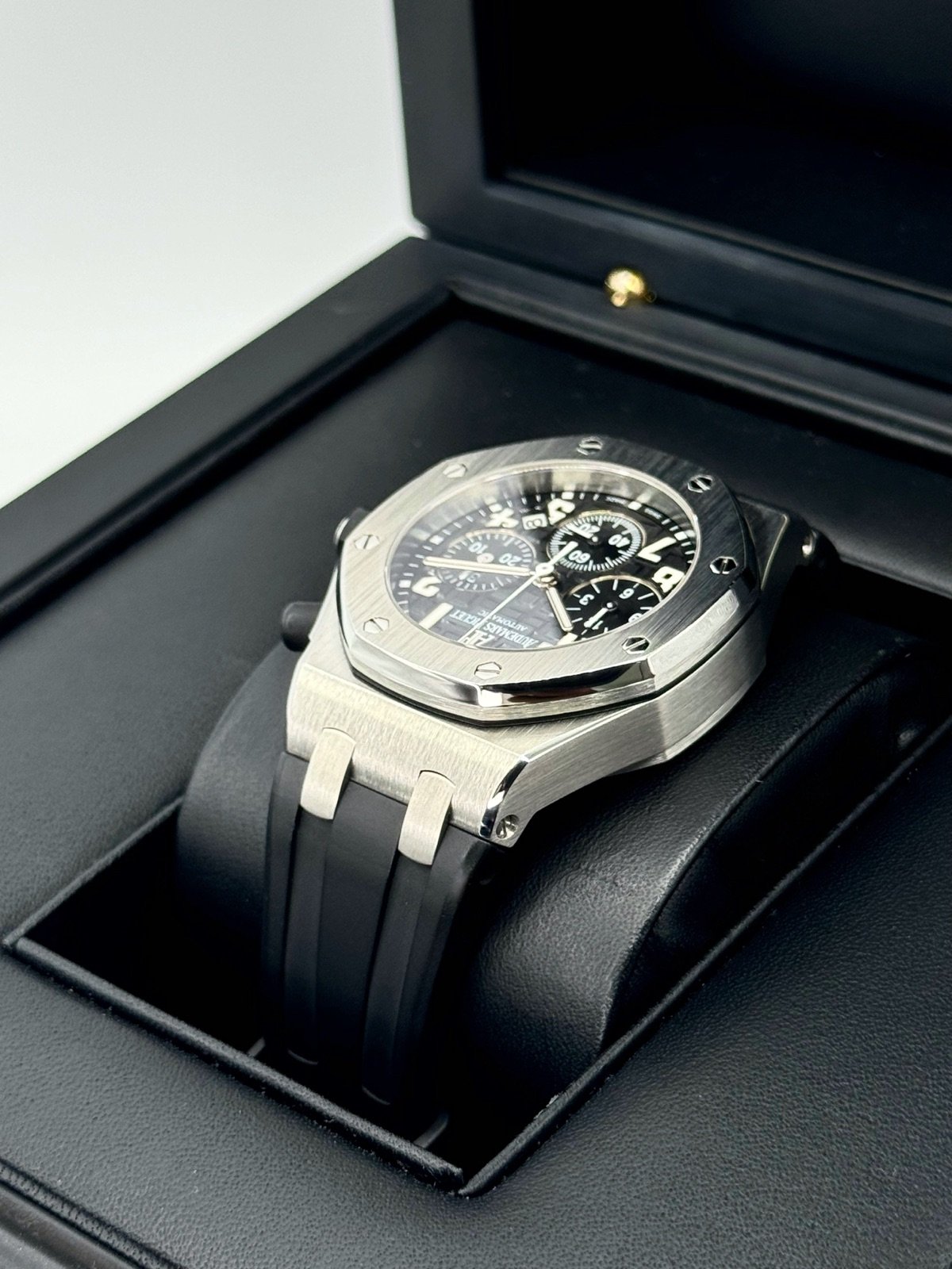 2010 Audemars Piguet Royal Oak Offshore 37mm 26283ST Black Dial - Image 7