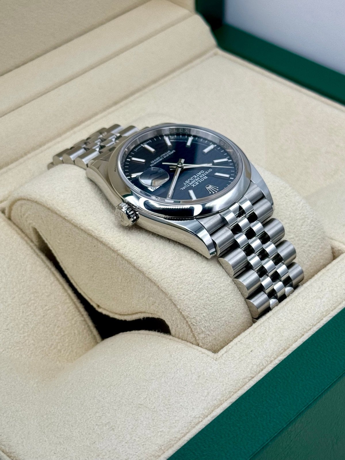 Rolex 2024 Datejust 36mm 126200 Jubilee Blue Motif Dial - Image 8