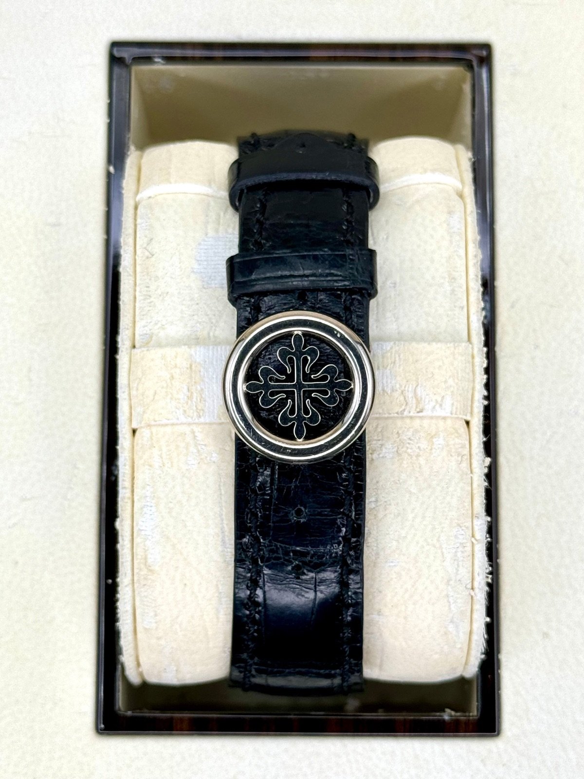 2012 Patek Philippe Annual Calander 40mm 5205G White Gold Grey Dial - Image 2