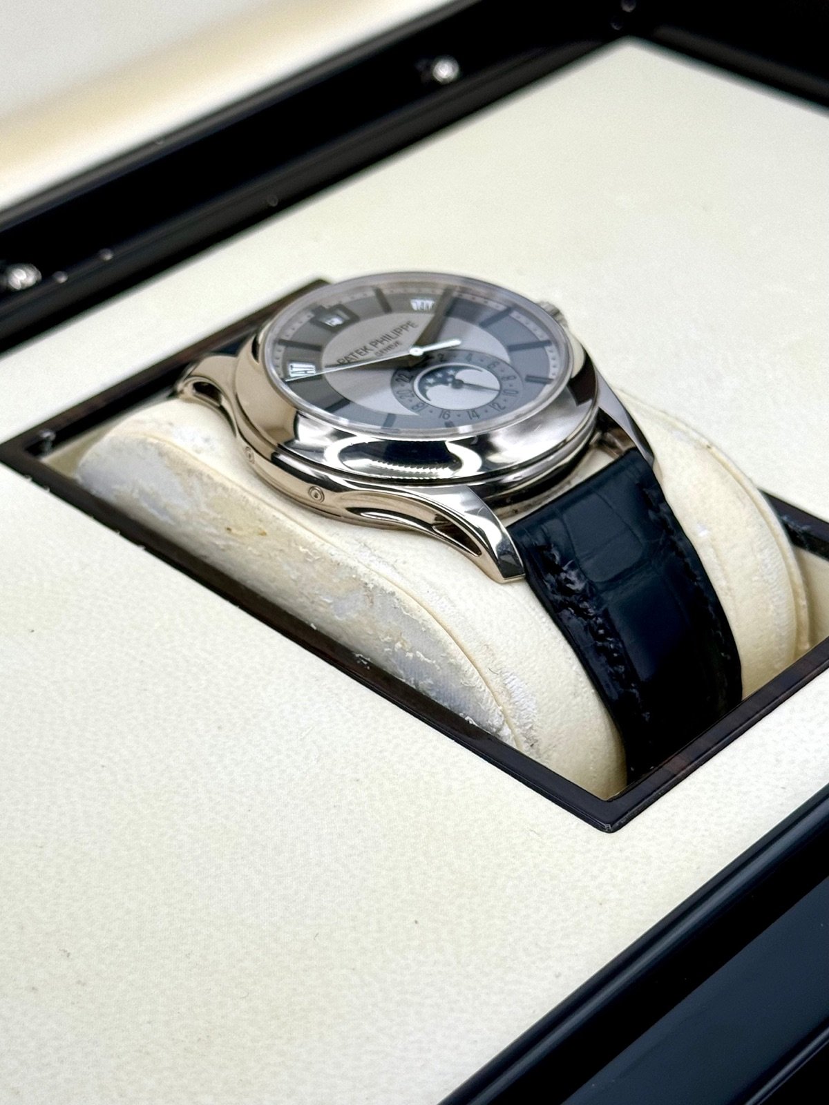 2012 Patek Philippe Annual Calander 40mm 5205G White Gold Grey Dial - Image 3