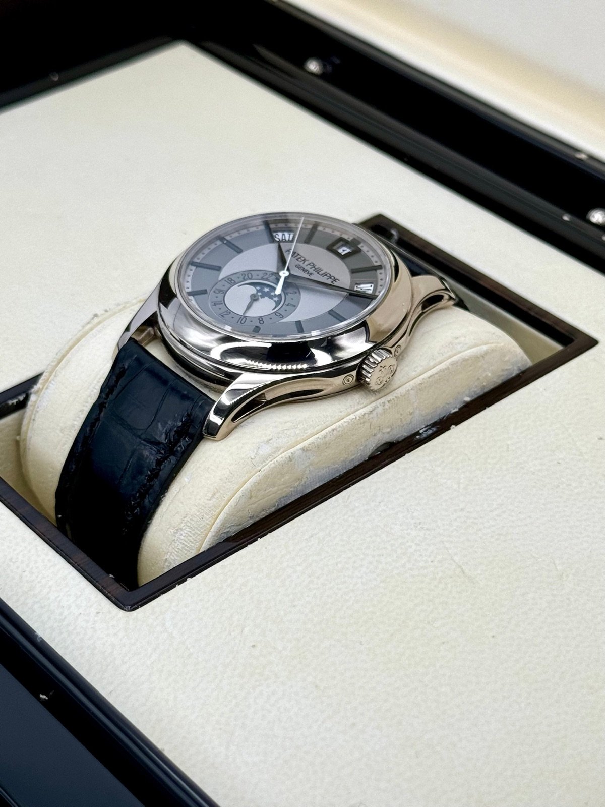 2012 Patek Philippe Annual Calander 40mm 5205G White Gold Grey Dial - Image 4
