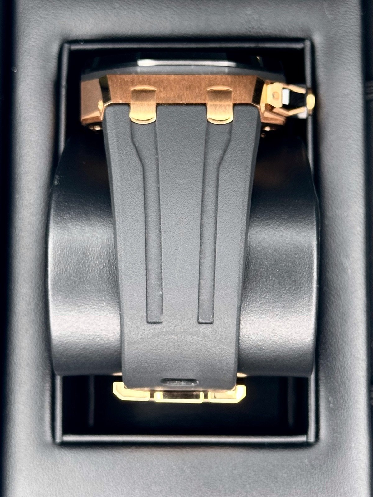 2024 Audemars Piguet Royal Oak Offshore Chrono 43mm 26420RO (Unworn) - Image 3