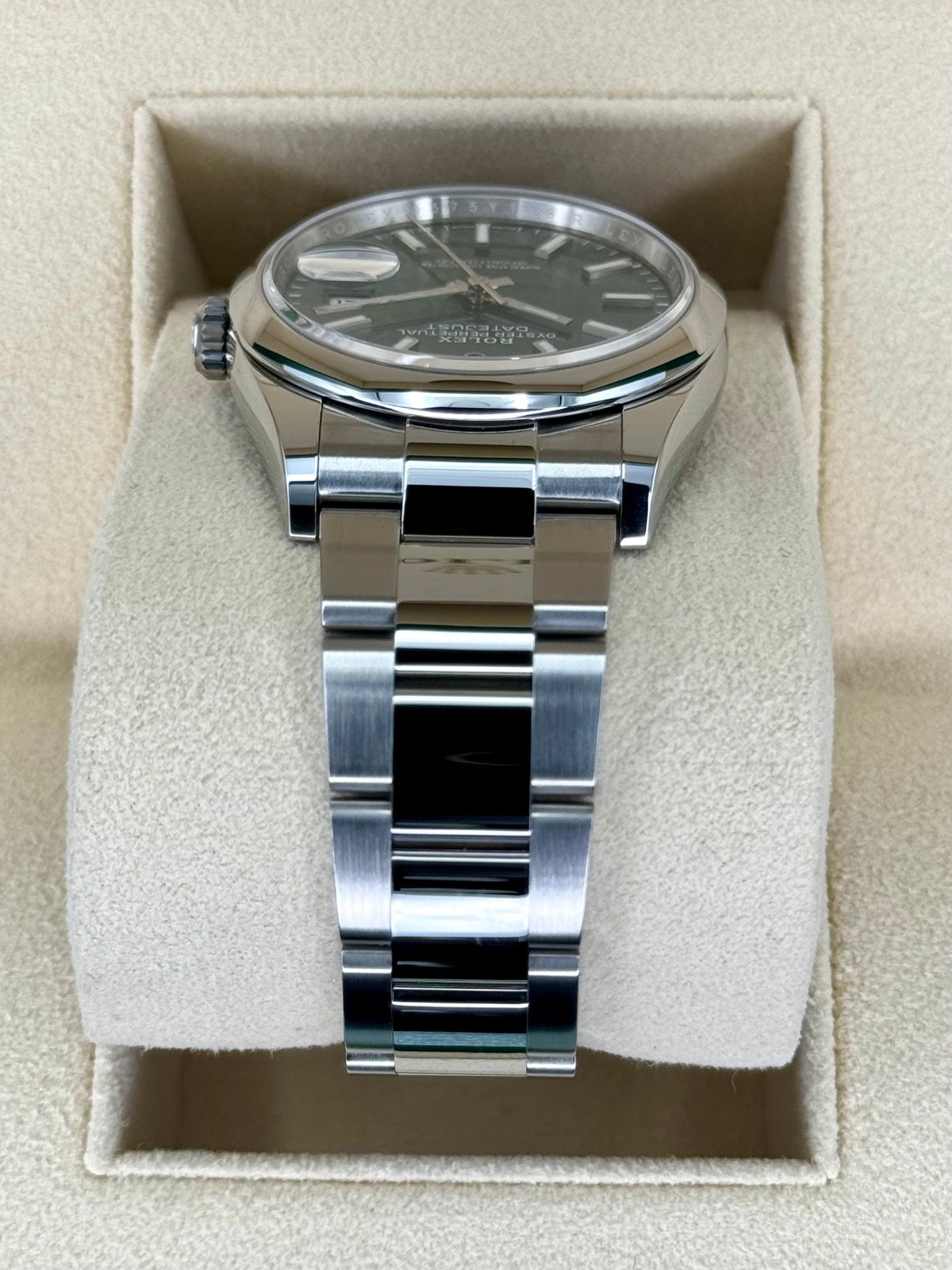 2024 Rolex Datejust 36mm 126200 Oyster Mint Green Dial (Unworn) - Image 4