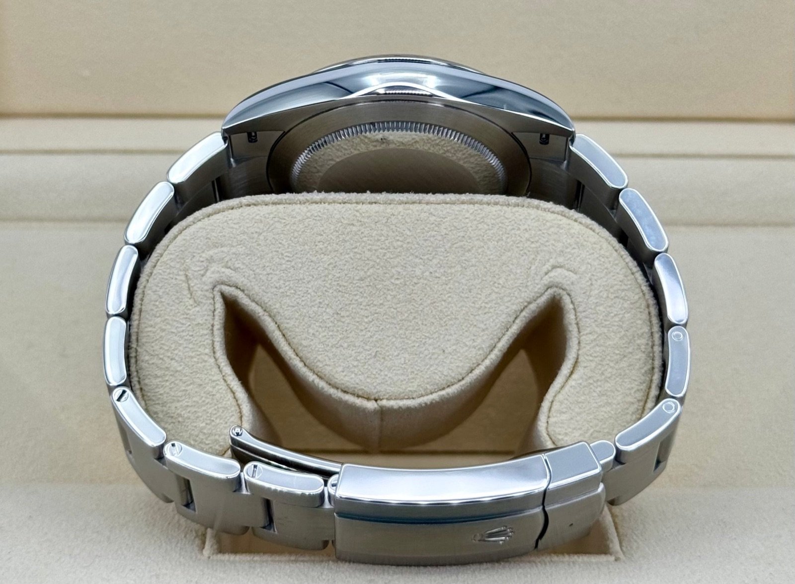 2023 Rolex Oyster Perpetual 41mm 124300 Green Dial (Unworn) - Image 10