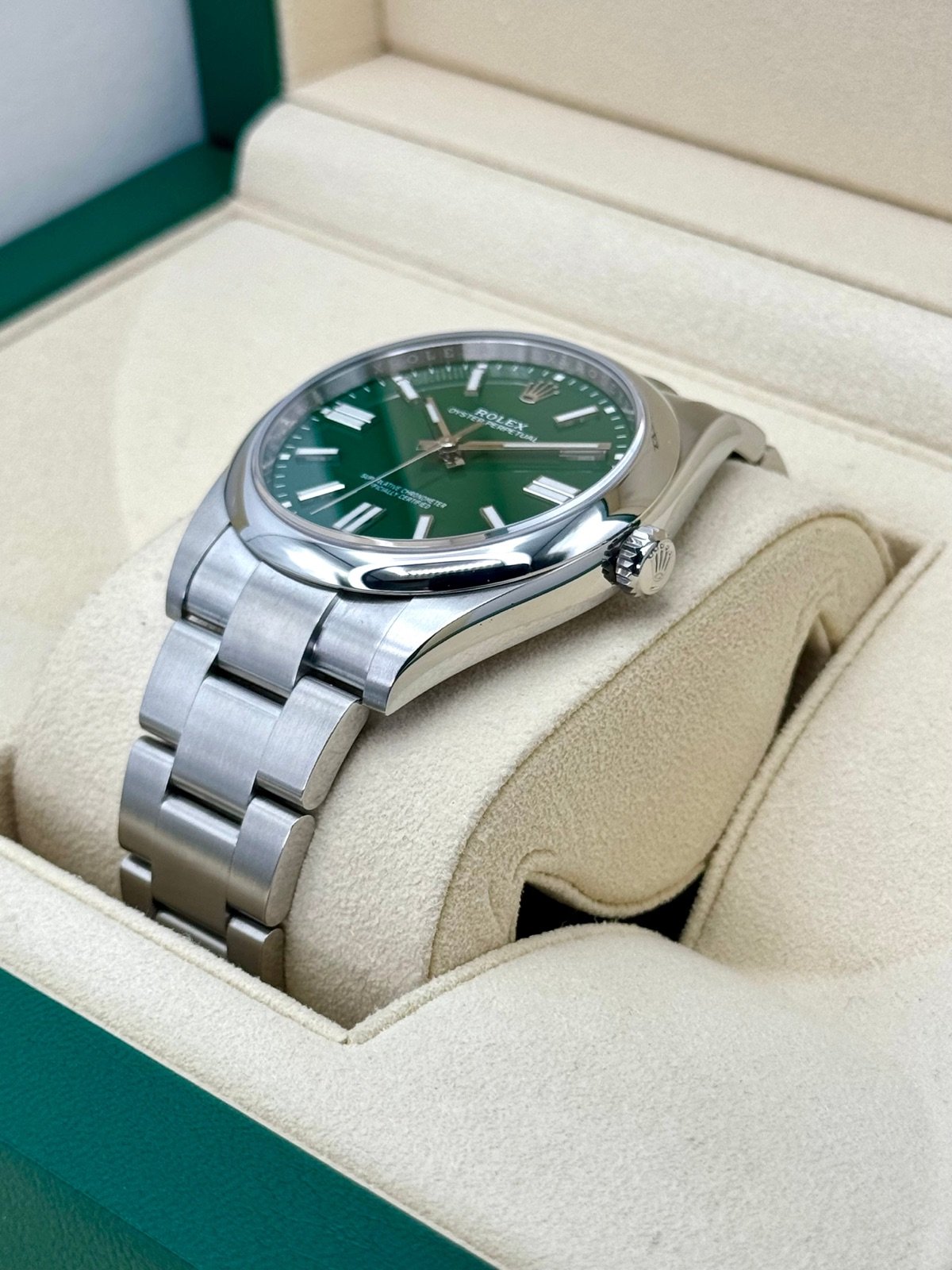2023 Rolex Oyster Perpetual 41mm 124300 Green Dial (Unworn) - Image 5