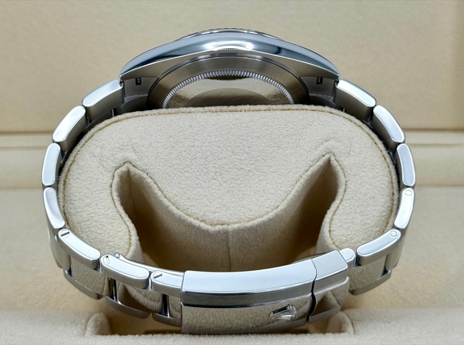 2024 Rolex Datejust 41mm 126334 Stainless Steel Oyster Silver Dial (Unworn) - Image 10
