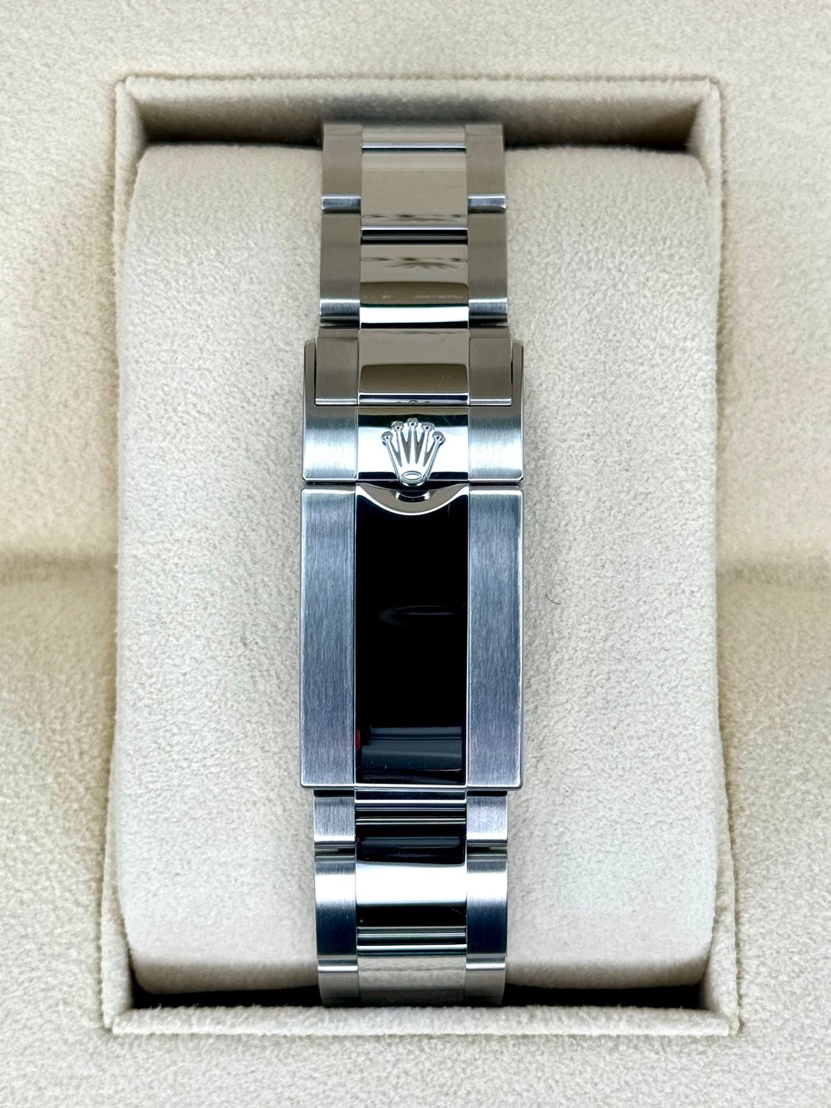 2024 Rolex Yacht-Master 40mm 126622 Stainless Steel Blue Dial (Unworn) - Image 2