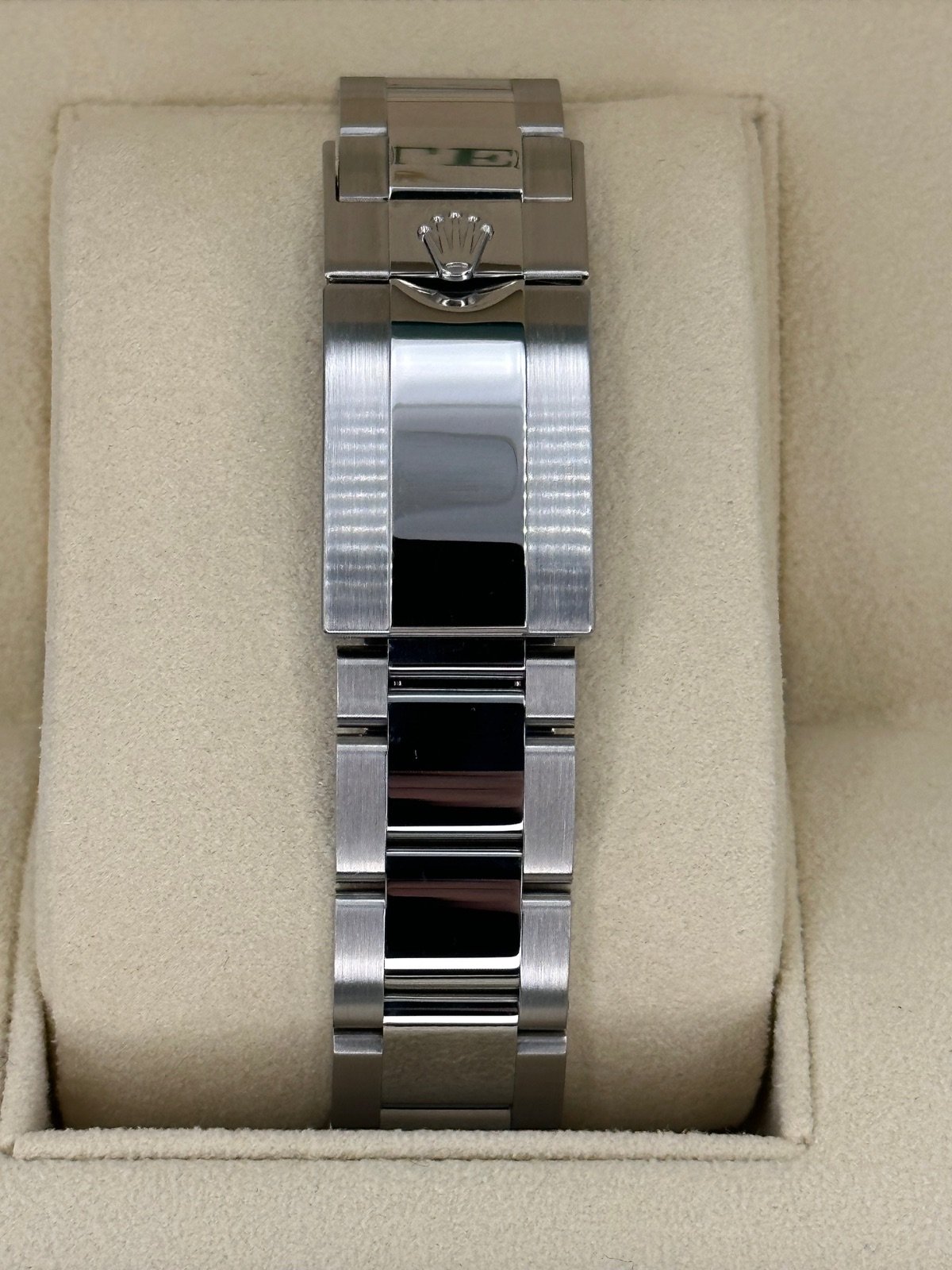 2018 Rolex GMT-Master II “Batman” 40mm 116710BLNR Oyster - Image 2