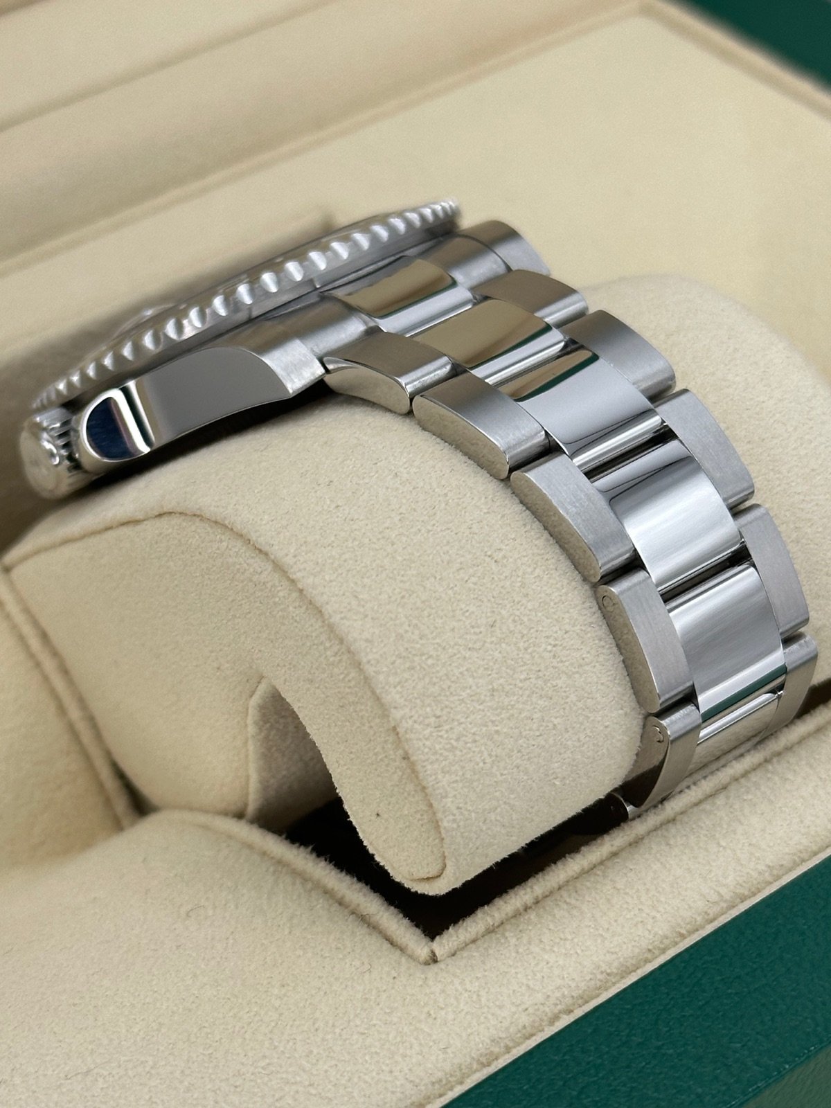 2018 Rolex GMT-Master II “Batman” 40mm 116710BLNR Oyster - Image 8