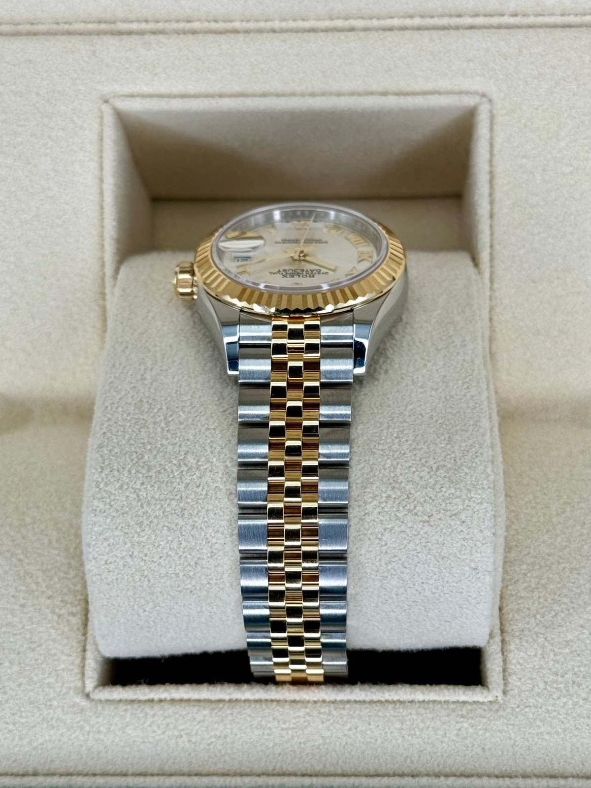 2024 Rolex Lady Datejust 28mm 279173 Two-Tone Jubilee Silver Dial (Unworn) - Image 4